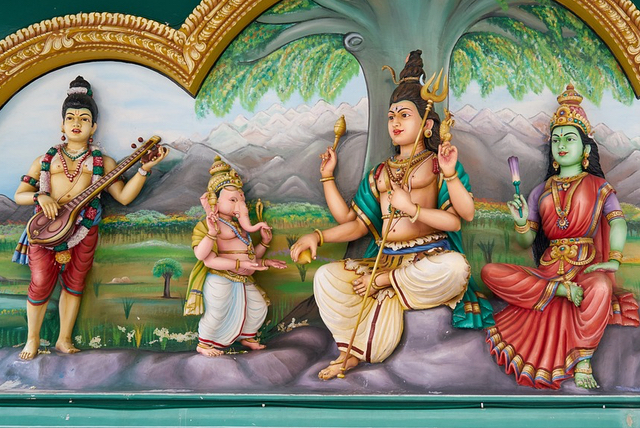 Indische Gottheiten und Kinderyoga
